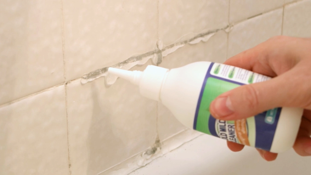 applying the mold mildew removal gel