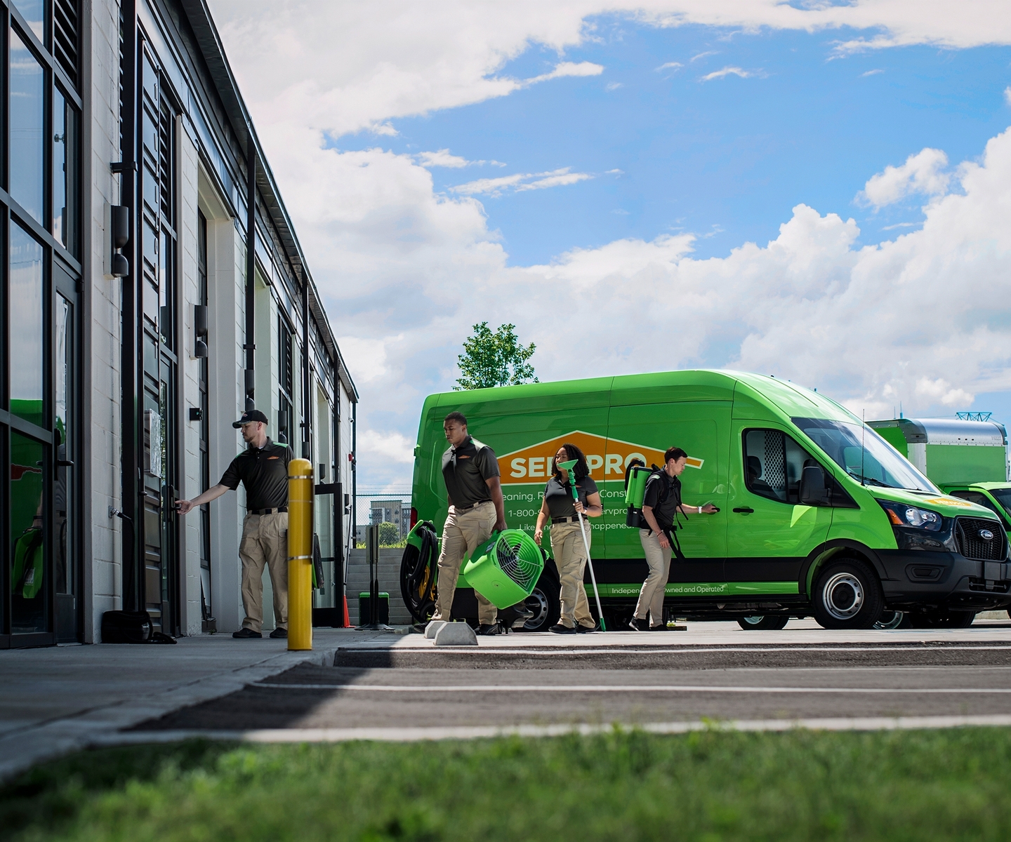 servpro vehicle